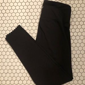Black leggings scallop trim